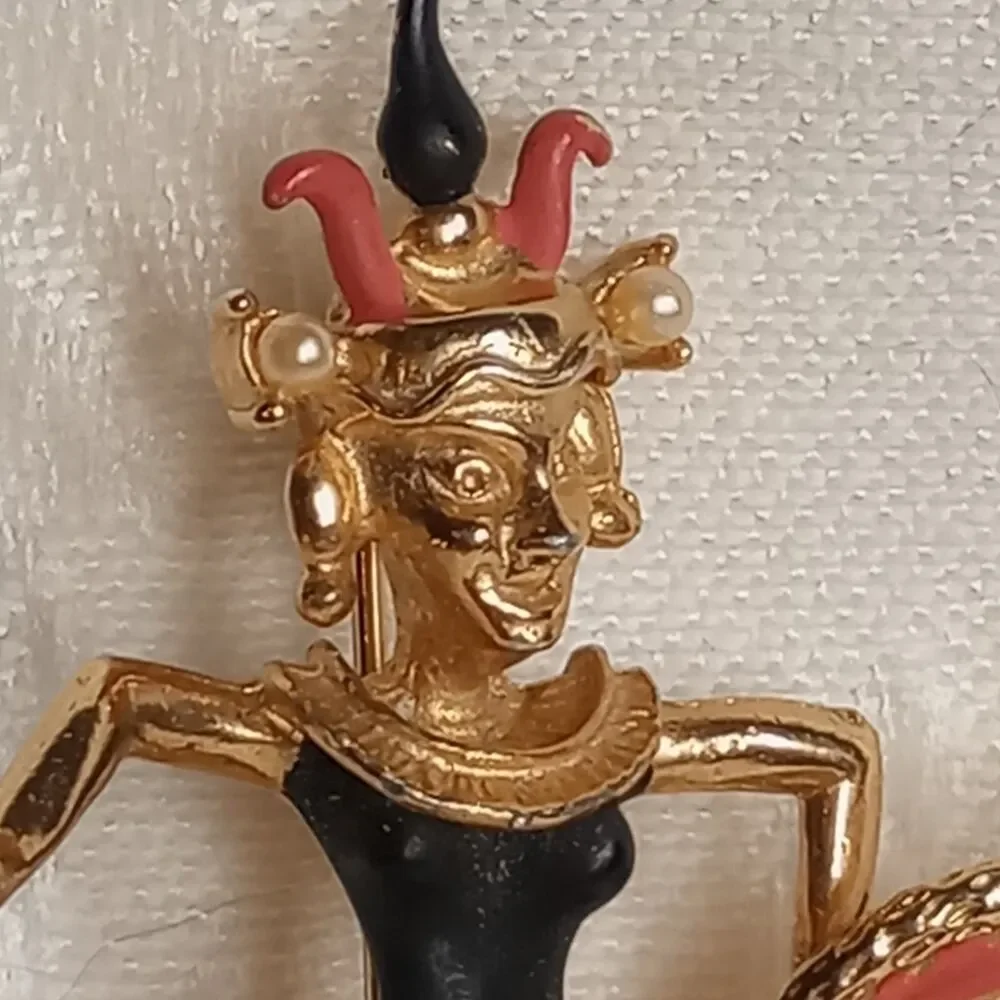 RARE Set Female Male Gypsy Dancer Enamel coral black Gold faux pearl READ 2